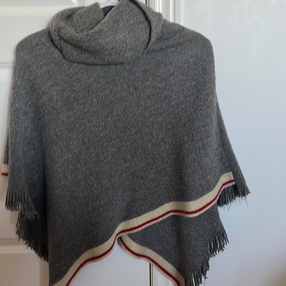 Roots kids poncho - Picture 2 of 3